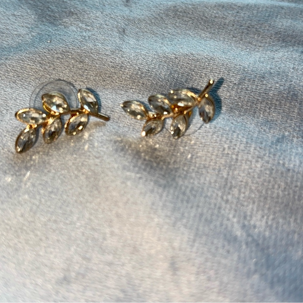 Gold Leaf Crystal Stud Earrings - Elegant Women Jewelry
